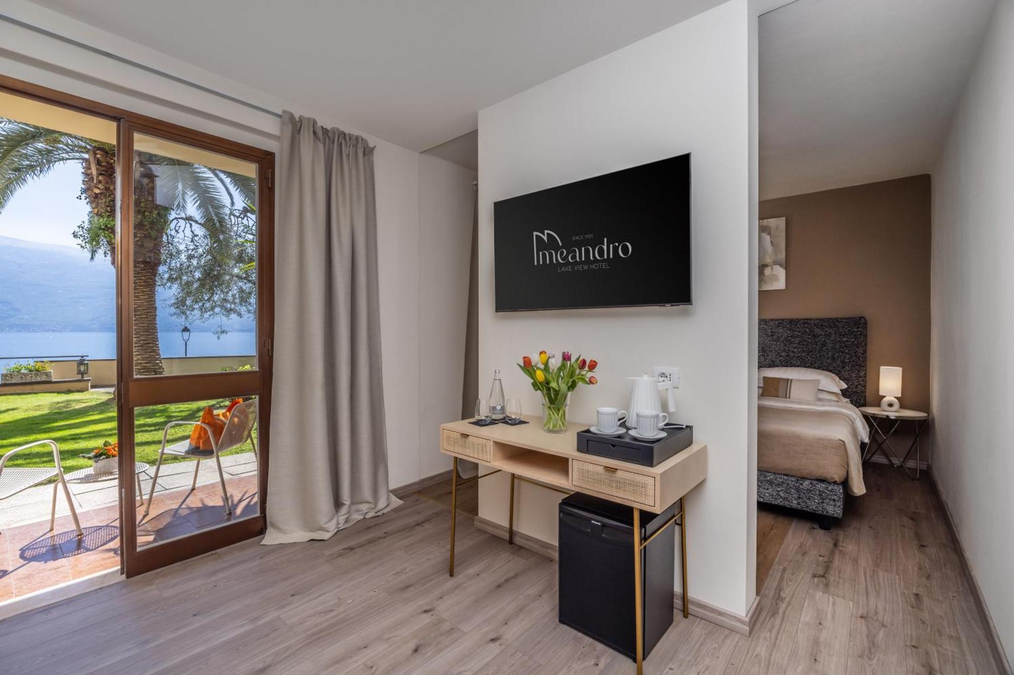 Hotel Meandro - Lake View Gargnano Zewnętrze zdjęcie